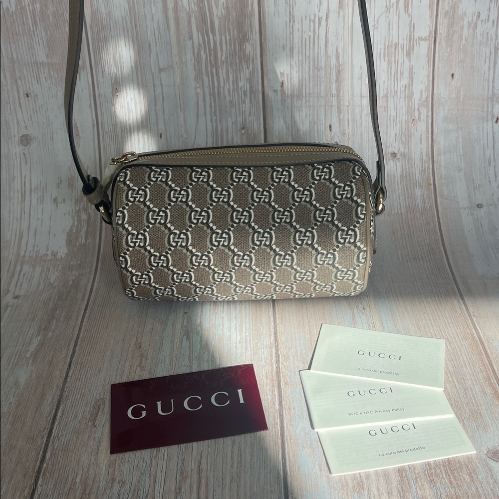 $2,400 New, Authentic GUCCI MINI SHOULDER BAG WITH GG SHADOW crossbody purse bag - Picture 16 of 17